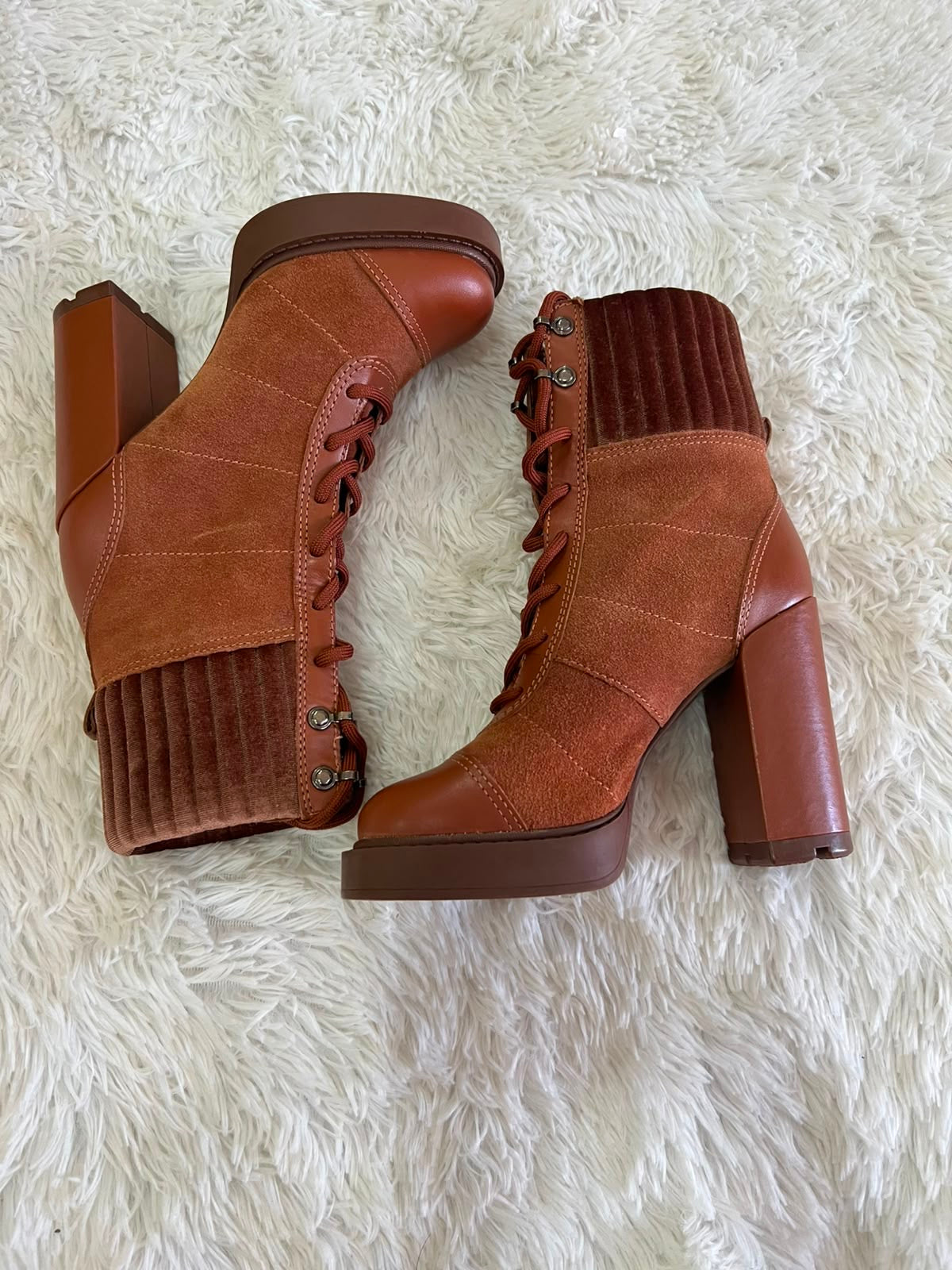 Bota Arezzo